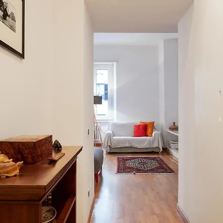 Charming And Bright 2 Bed Flat In San Giovanni *
