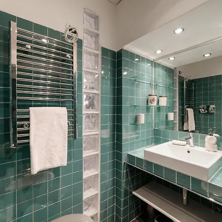 Charming And Bright 2 Bed Flat In San Giovanni